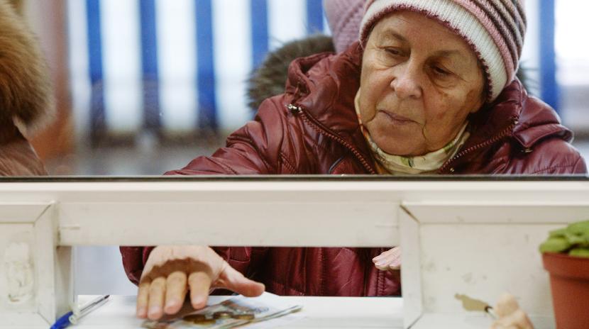 Конфискованные у коррупционеров деньги пустили на выплату пенсий россиян