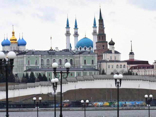 В Казани 22 апреля перекроют движение автомобилей около Кремля
