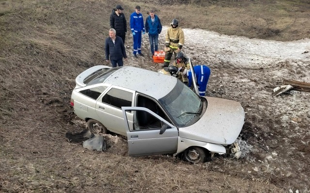 В Татарстане погиб водитель вылетевшей с трассы в кювет «Лады» 