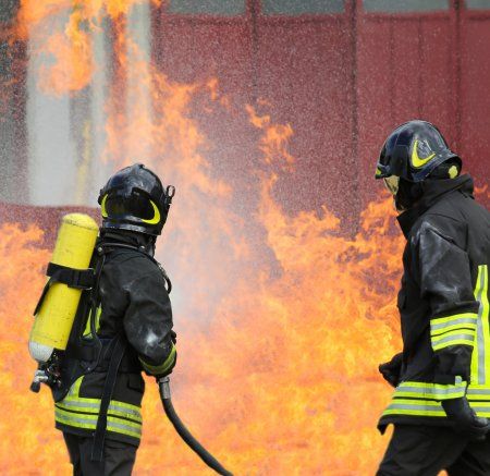 В Бугульме в гимназии №7 произошел пожар (ВИДЕО)