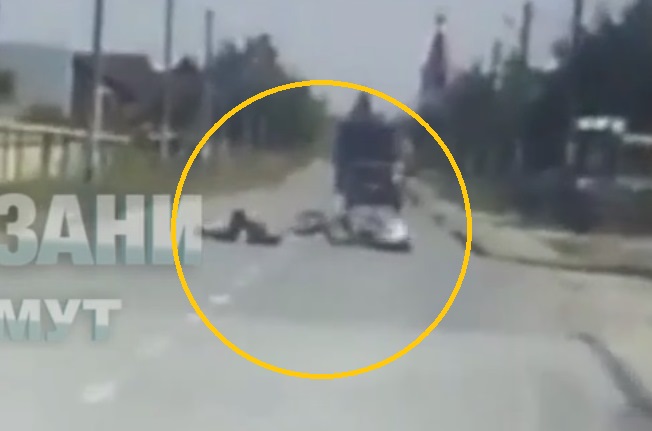 Эпичное видео: байкер и велосипедист лоб в лоб столкнулись в Казани