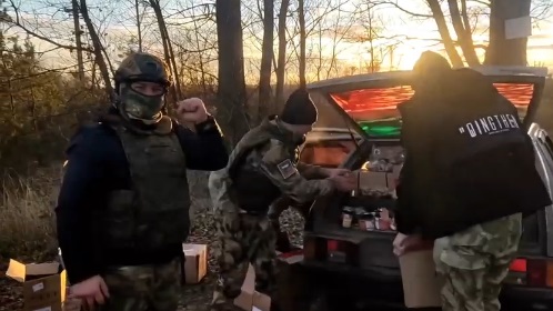 Фирдүс Тямаев төркеме егетләре махсус хәрби операция зонасына гуманитар ярдәм илткәннәр - видео