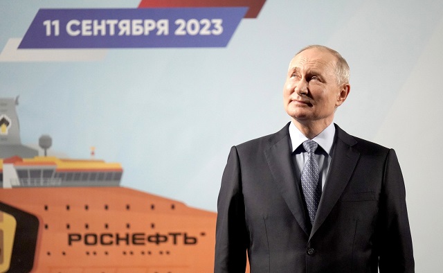 Путин: экономическая ситуация в России устойчивая и сбалансированная
