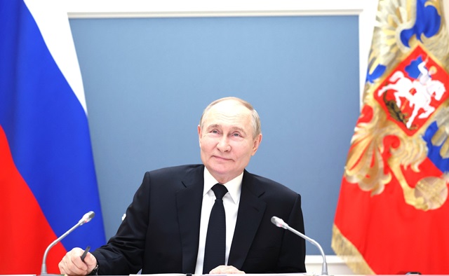 Владимир Путин поздравил россиян с Международным днем защиты детей
