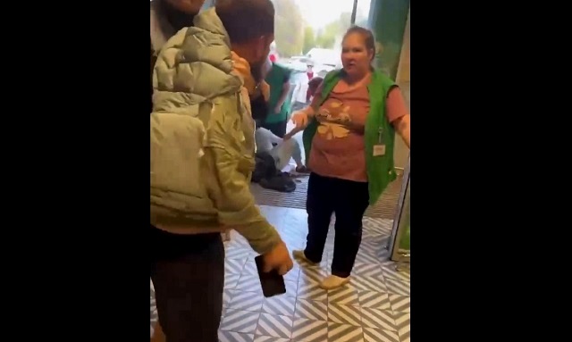 Эпичная драка беременной женщины и продавщицы «Пятерочки» попала на видео в Казани