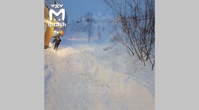 Семерых детей завалило снегом в гостевом комплексе в Казани — прокуратура начала проверку