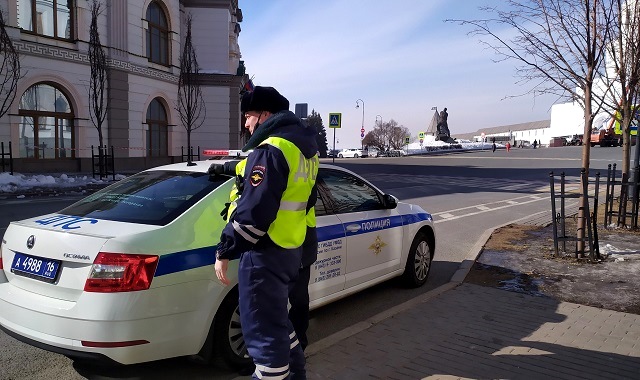 ГИБДД Татарстана рассекретила способы дачи взятки автоинспектору - видео