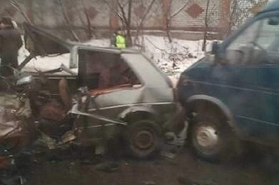 В страшном ДТП в Казани погиб человек, виновник аварии скрылся (ВИДЕО)