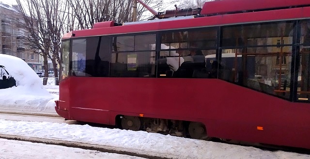 44-летняя кондуктор трамвая скончалась на рабочем месте в Набережных Челнах