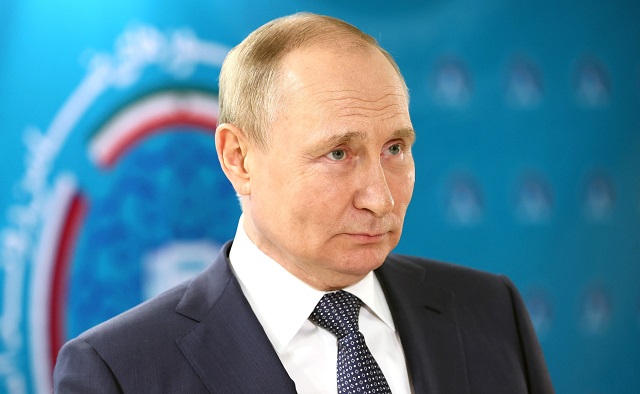Путин: механизмы народовластия в России нужно делать более открытыми