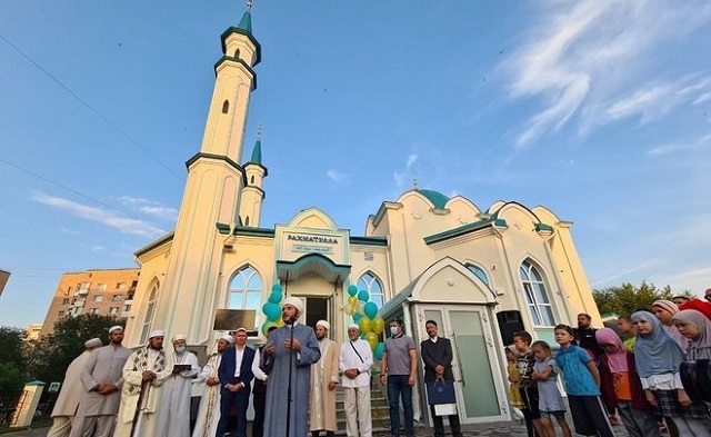 В Казани в преддверии Курбан-байрама открылась мечеть «Рахматулла»