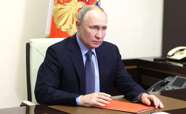 Путин хәрби хезмәткә язгы чакырылыш турында указга кул куйды