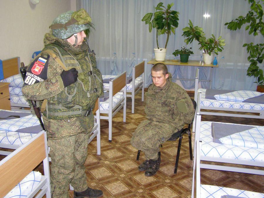 Отец Шамсутдинова: «Дебилизм полный! Парня бьют в армии, а виноваты компьютерные игры»