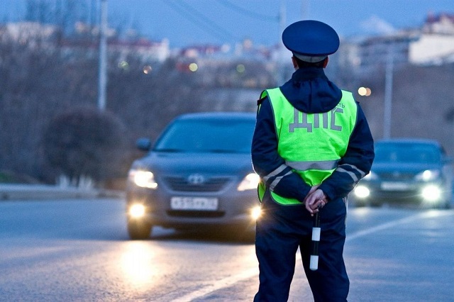  В Казани отпустивший пьяного водителя за взятку инспектор ДПС предстанет перед судом