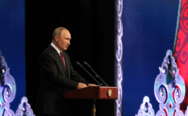 Песков назвал причину отказа Путина от участия в саммите G20