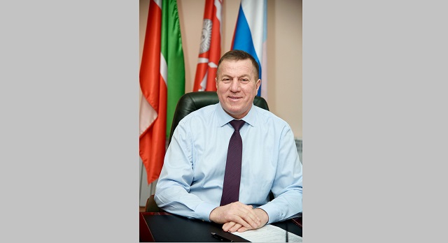 Минниханов наградил главу Тетюшского района РТ Сафиуллова орденом «Дуслык»
