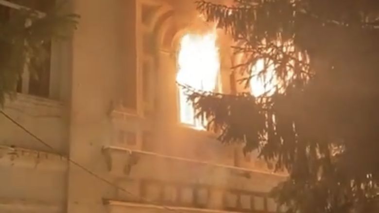  В Татарстане сгорело здание старинной гостиницы 