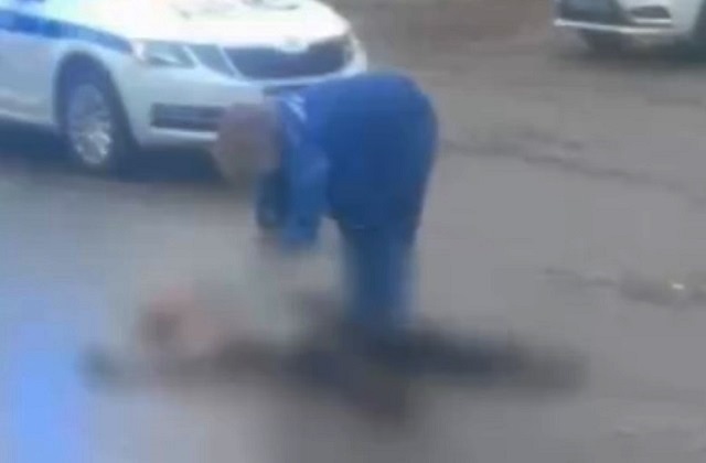 Дама на кроссовере сбила ребенка на «зебре» и насмерть переехала пешехода – видео
