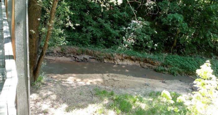 Казанцы сообщили о прорыве канализации в Горкинско-Ометьевском лесу