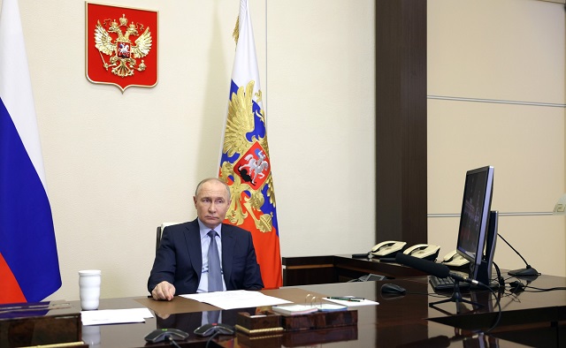 Президент РФ: Москва готова работать со всеми для обеспечения безопасности
