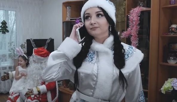 Певица Лэйна сняла новогодний клип и зарядила татарстанцев новогодним настроением (ВИДЕО)