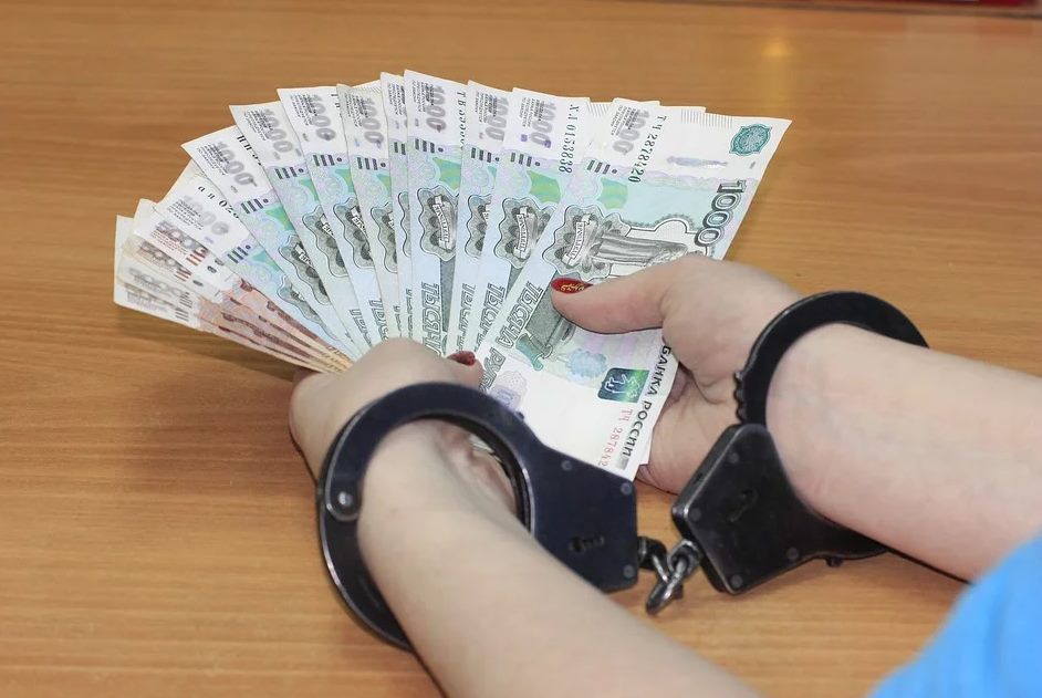 В Казани администрация школы устроила «корпоратив» в ОАЭ на собранные с родителей деньги