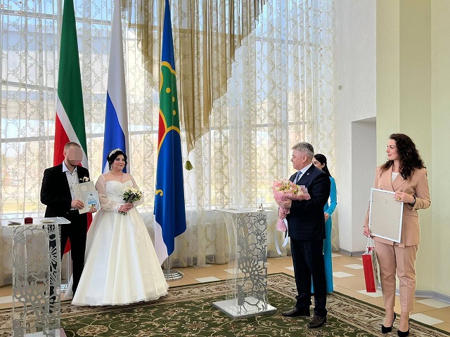 Прибывший в отпуск мобилизованный татарстанец сыграл свадьбу с возлюбленной