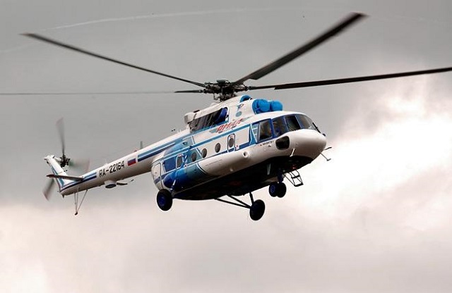 BAZA: в аэропорту Внуково рухнул вертолет Ми-8