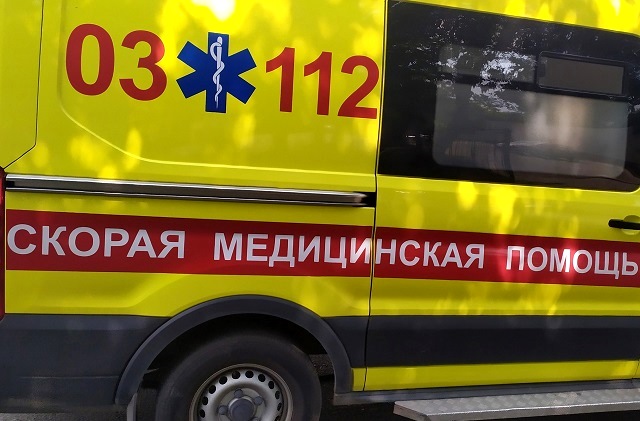 Из-за беспечности взрослых ребенок попал под колеса авто на улице Баумана в Казани