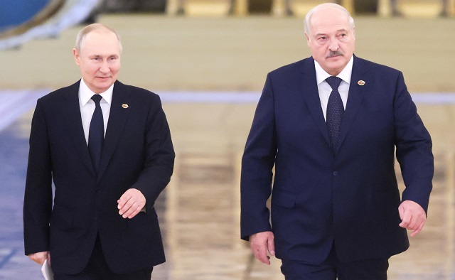 Кремль: Москва высоко ценит посреднические усилия Лукашенко
