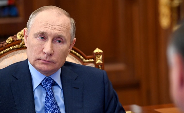Путин: Россия будет принимать дополнительные меры для борьбы с лесными пожарами