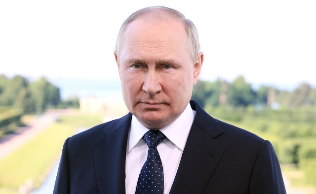 Владимир Путин заявил о формировании многополярной системы мира