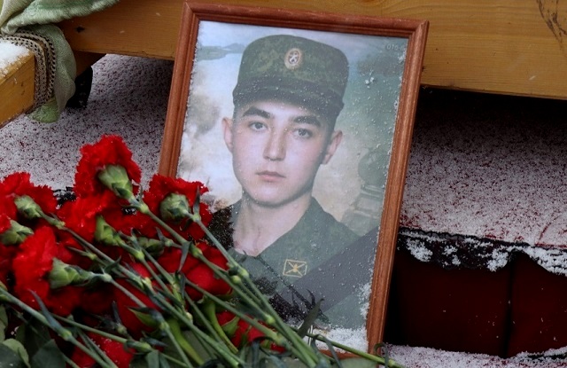 В Татарстане простились с погибшим в ходе СВО 23-летним бойцом Марсом Салаховым