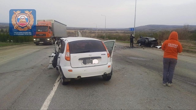 Три человека погибли в ДТП с двумя «Ладами» на трассе в Татарстане
