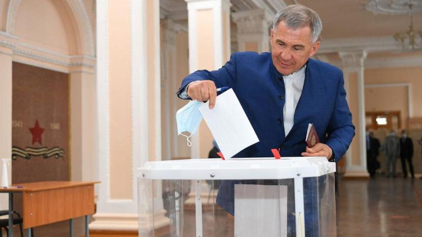 Конкурентами Минниханова на выборах президента Татарстана станут четверо кандидатов