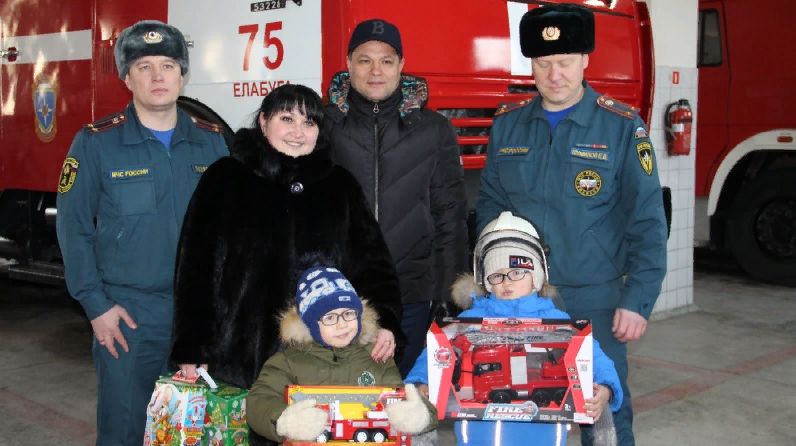 6-летний Данис из Татарстана побывал в пожарной части