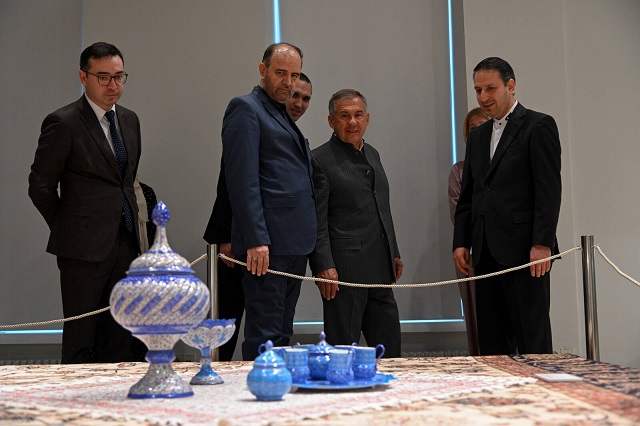 Минниханов о выставке «Мой Иран» в Казани: уникальные экспонаты, очень тонкая работа