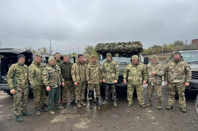 Из Альметьевска в зону СВО доставили очередную партию гуманитарного груза