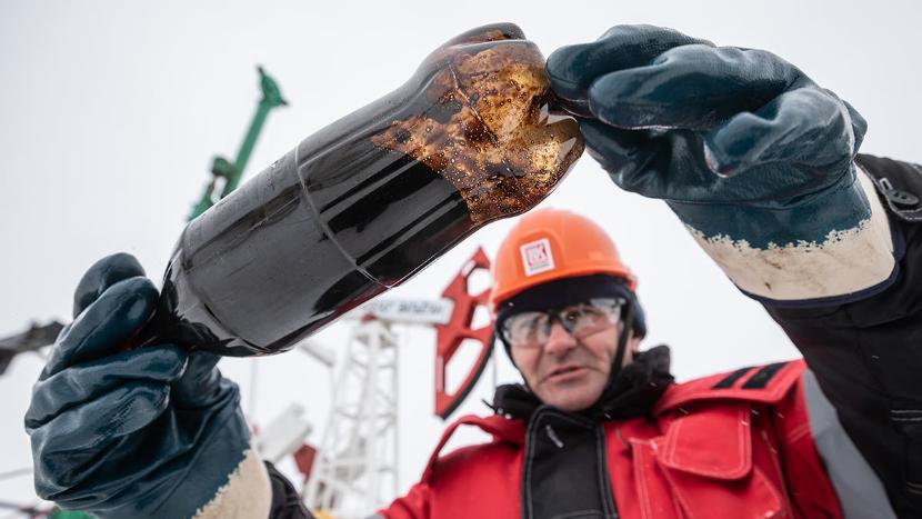 Российская нефть Urals достигла рекордно низкой стоимости 