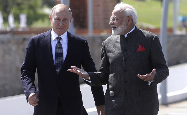 Путин обсудил с премьером Индии Моди ситуацию на мировом рынке продовольствия