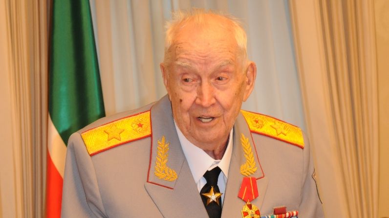 В Москве из жизни ушел генерал армии и участник шести войн Махмут Гареев (ВИДЕО)