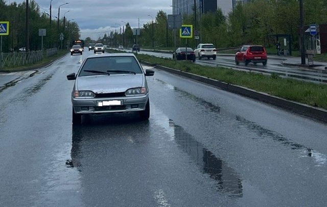  В Казани сбитая водителем «Лады» 17-летняя девушка отделалась травмами