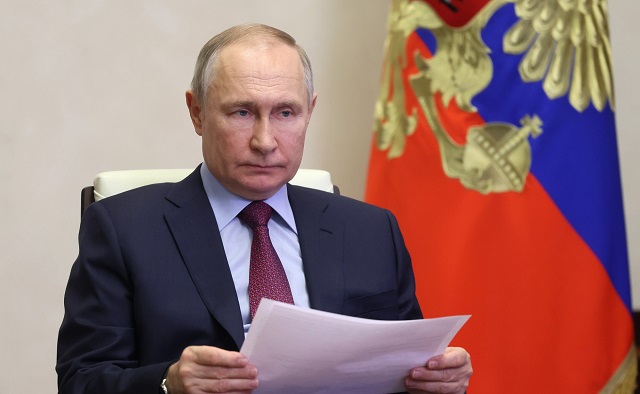 Путин назначил Желтова новым послом России в Кувейте