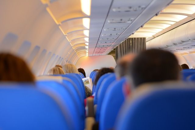 Инженер «Аэрофлота» спрятался в уборной самолета, чтобы «зайцем» улететь в Майами