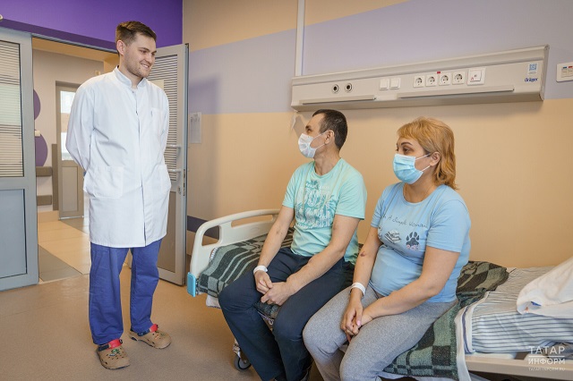 В Казани врачи РКБ пересадили брату и сестре почки от одного донора
