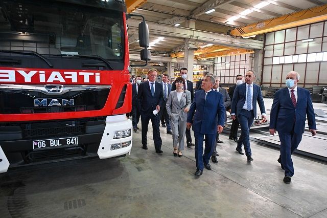 Президент Татарстана посетил в Анкаре завод Karba Otomotiv