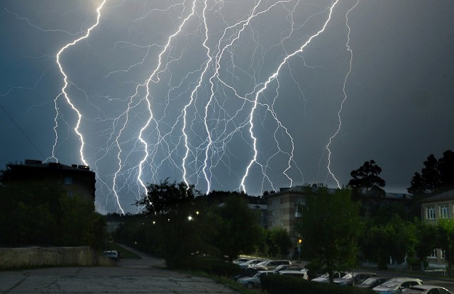Штормовое предупреждение о комплексе метеорологических явлений объявили в Татарстане