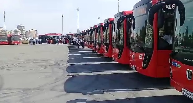 Казанда җәмәгать транспортына яңа автобуслар бирелде