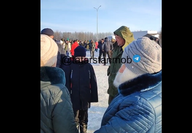 Видео проводов еще одной группы резервистов из Татарстана разместили в соцсетях