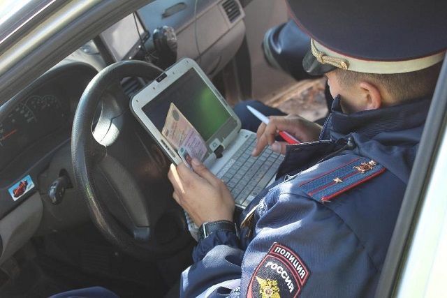 В Казани начались проверки таксистов на правила перевозки пассажиров